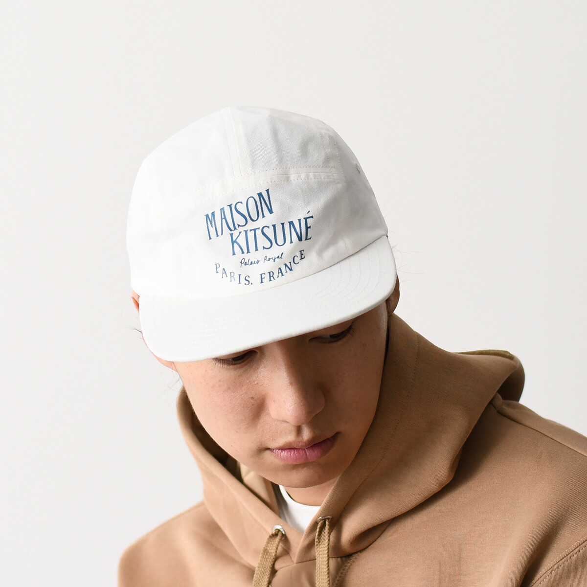 MAISON KITSUNE メゾン キツネ キャップ 帽子 ベースボールキャップ パレロワイヤル 5Pキャップ LM06102WW0088 メンズ カーキ ホワイト ロゴ ストリート シンプル 人気