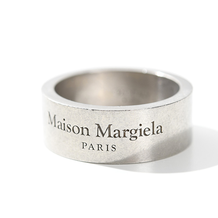 MAISON MARGIELA メゾンマルジェラ アクセサリー リング 指輪 8mm ワイドロゴリング SM1UQ0082 SV0158 レディース SILVER シルバー ロゴ