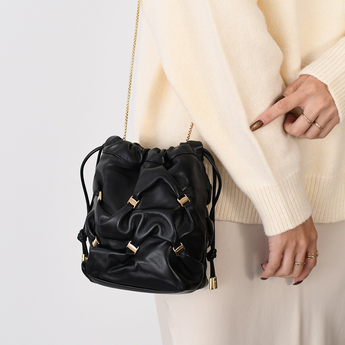 フェラガモ バッグ 楽天市場】FERRAGAMO フェラガモ ショルダーバッグ cut out