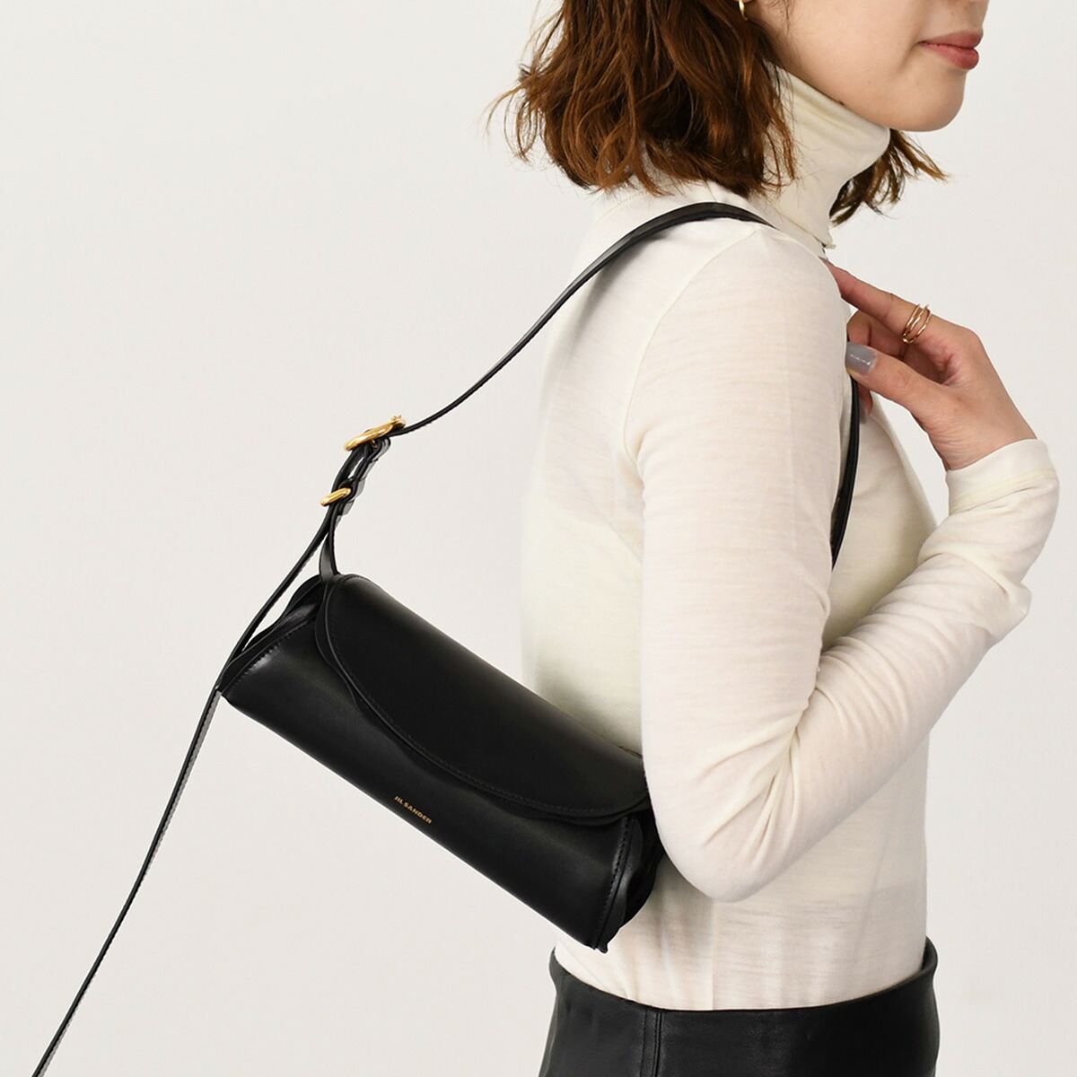 国内即発【JILSANDER】カンノーロ ミニ ハンド バッグ J08WD0008 国内即発【JILSANDER】カンノーロ ミニ バック J08WD0008 (Jil