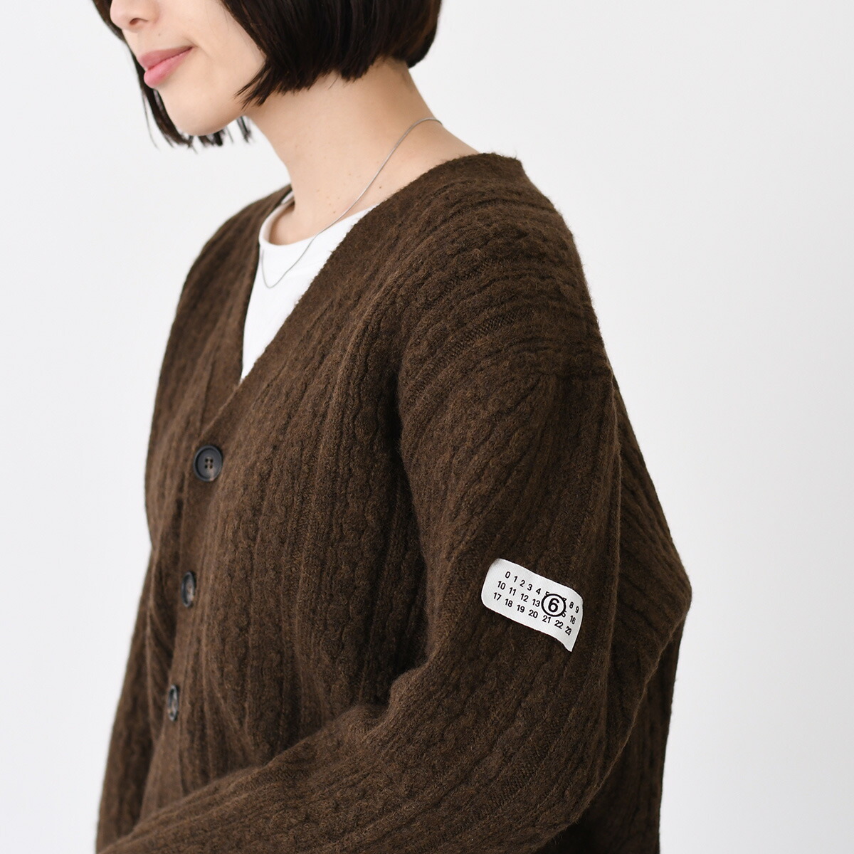 【26SS新入荷】MM6 MAISON MARGIELA エムエムシックス メゾン マルジェラ トップス ケーブルニット カーディガン S62HP0039 M13195 レディース ブラウン ウール ニット 秋冬 ボタン留め
