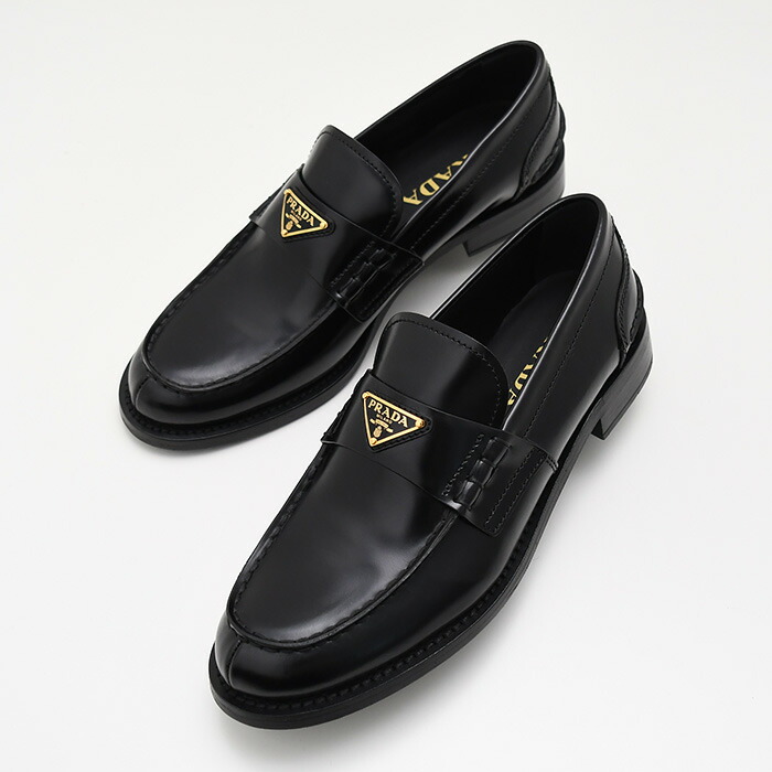 くるる★PRADA ブラックレザー チェルシーブーツ PRADA プラダ ブーツ シューズ レザー チェルシーブーツ 1T744N