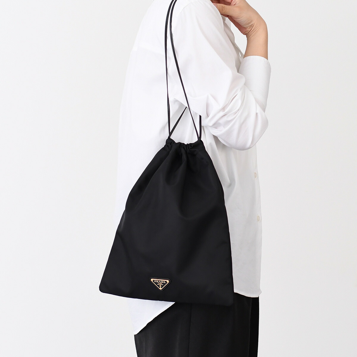 PRADA プラダ バッグ ハンドバッグ ポーチ リナイロン Re-Nylonポーチ 1NK001 2HG6 レディース ブラック ショルダーバッグ ナイロン素材 トライアングルロゴ