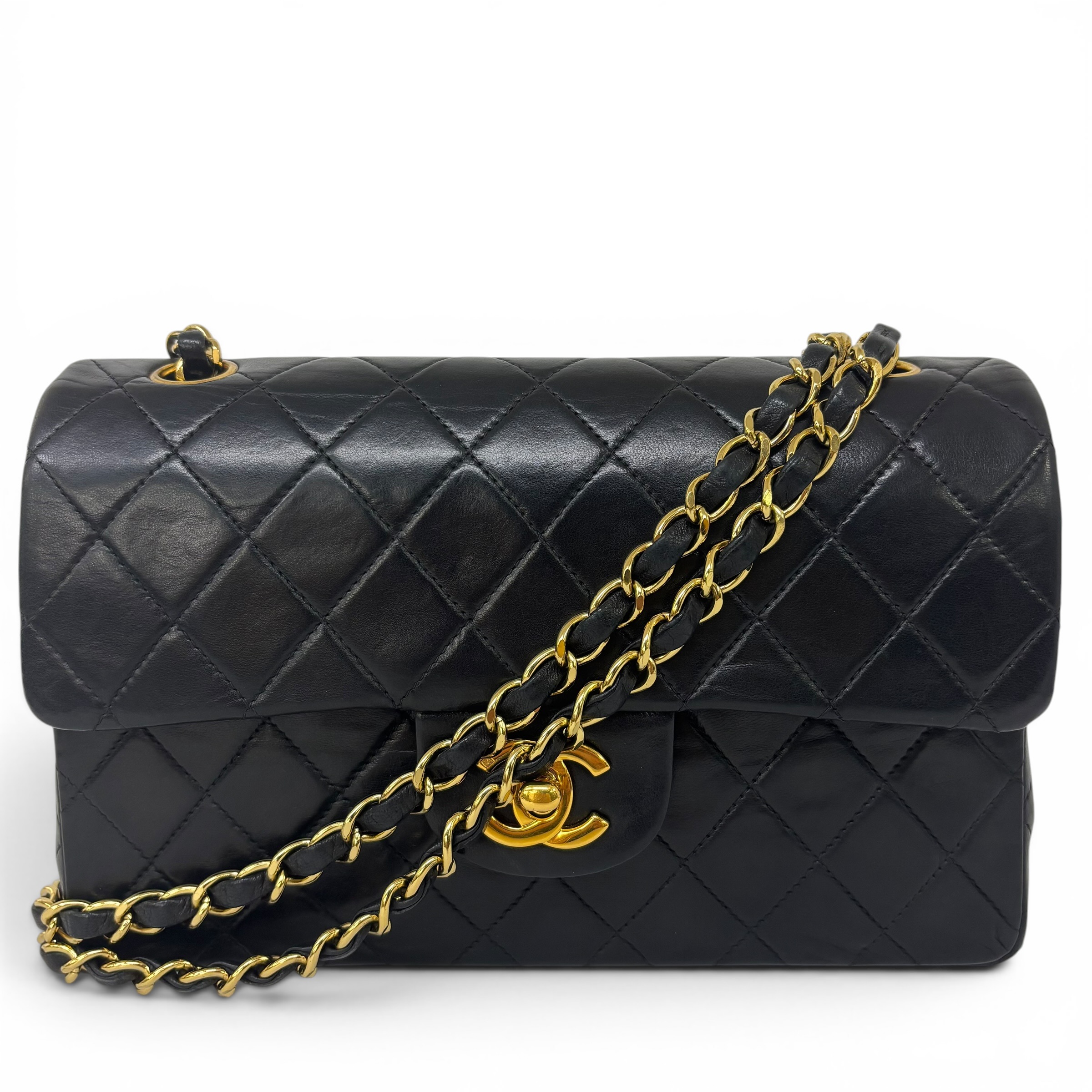 CHANEL シャネル 子ヒツジひと肌 マトラッセ ダブル下げ翼23 チェーン店ショルダーバッグ ハンドバック 黒いこと 6番台 レディース