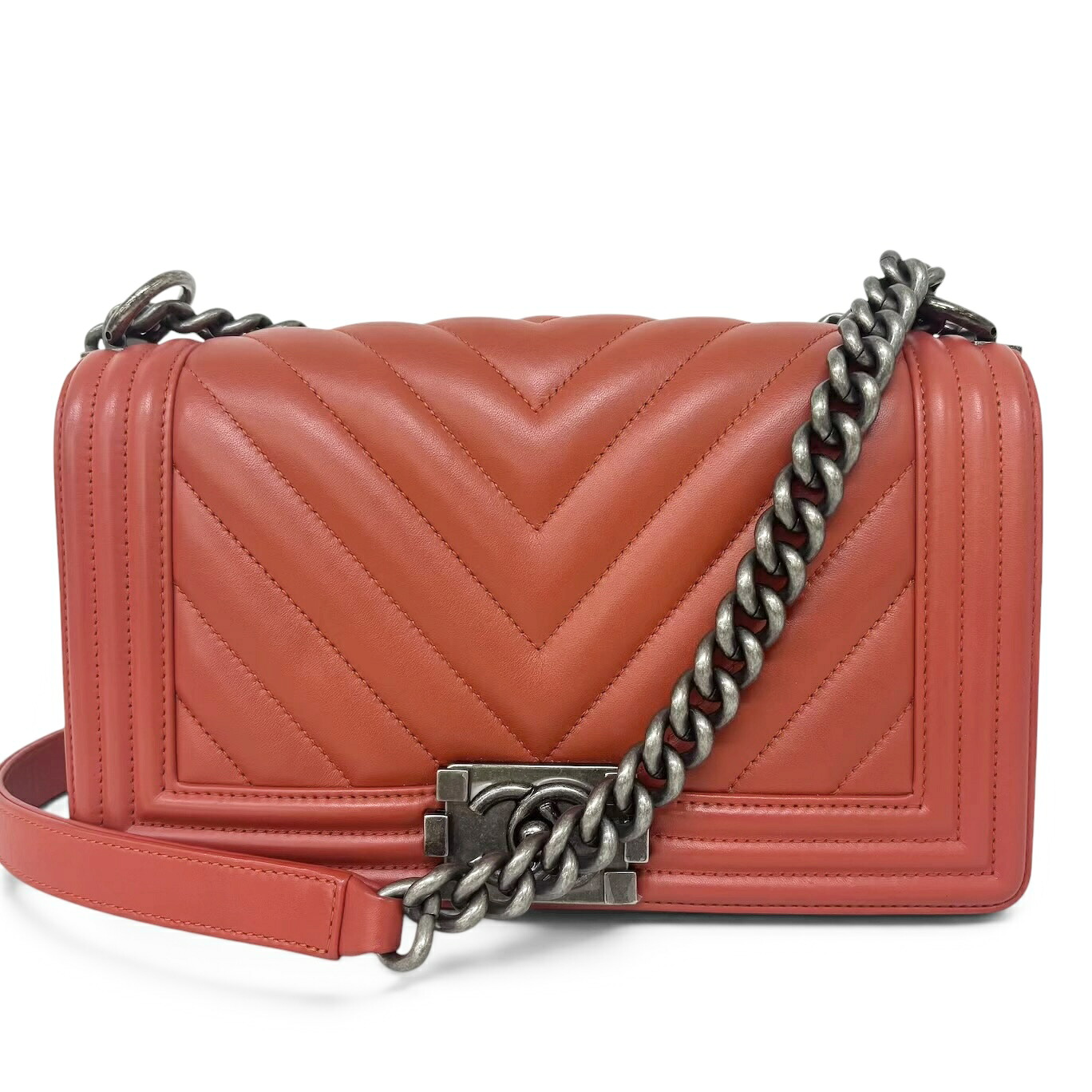 CHANEL シャネル 男の子シャネル スモール V編み目 チェーン店ショルダーバッグ 赤いこと A67085 レディース