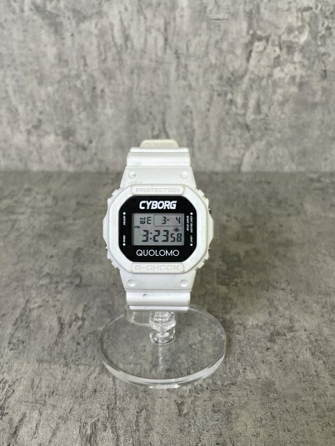 【中古】G-SHOCK ｼﾞｰｼｮｯｸ ｻｲﾎﾞｰｸﾞ009 腕時計 ﾃﾞｼﾞﾀﾙ ｸｫｰﾂ 20BAR ﾎﾜｲﾄ  33957831