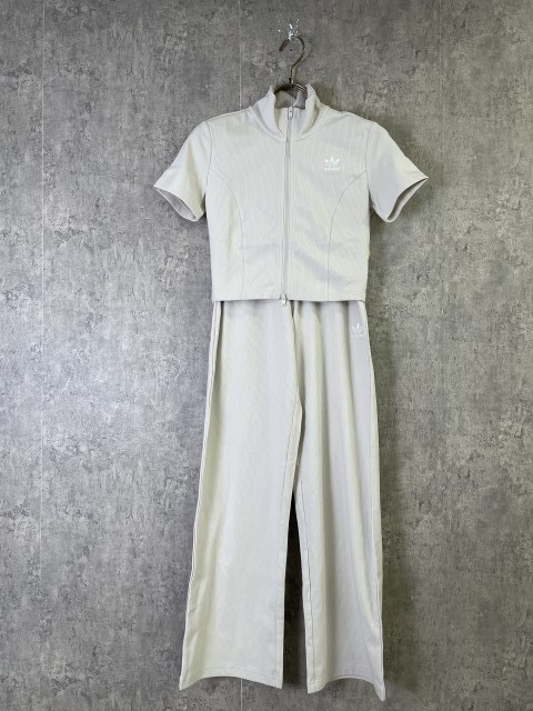 【中古】ADIDAS ｱﾃﾞｨﾀﾞｽ W RIB TOPS PANTS ﾘﾌﾞ ﾄｯﾌﾟｽ ﾊﾟﾝﾂ 半袖   ｾｯﾄｱｯﾌﾟ ﾍﾞｰｼﾞｭ ﾄｯﾌﾟｽM ﾎﾞﾄﾑS 33958484