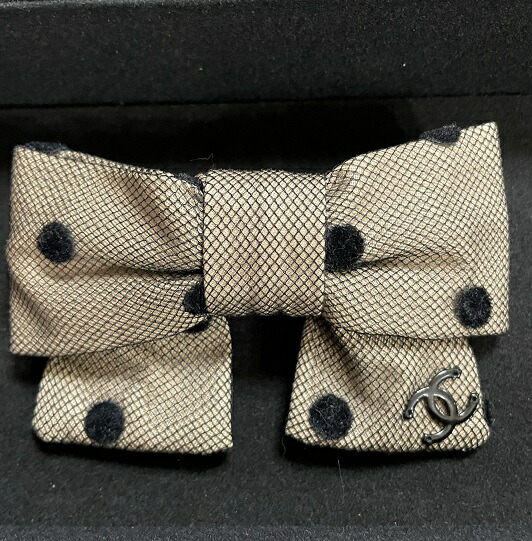 レア！在庫即発 CHANEL ヘア アクセサリー りぼん型バレッタ SELECTHOUSE☆セレクトハウス アクセサリー シャネル 58,800円