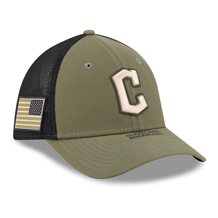 MLB ガーディアンズ キャップ 【海外モデル】アームドフォーシズデー2026 39THIRTY Flex M-Crown トラッカーメッシュ ニューエラ/New Era オリーブ｜映画エンタメショップ SELECTION