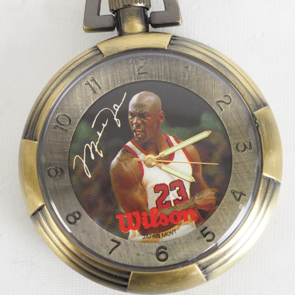 Nba マイケル ジョーダン ウィルソン Wilson ウィルソン Wilson Nbaユニフォーム ポケットウォッチ ブルズ バスケットボール 1990 セット レアアイテム Mlb Nbaグッズショップ Selectionデッドストック マイケル ジョーダンのwilson製懐中時計