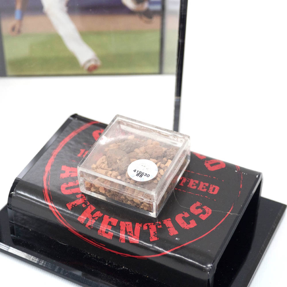 楽天市場 Mlb ホセ レイエス メッツ 07 ゲーム ユーズド メモラビリア ディスプレイ Mounted Memories Dirt Mlb Nbaグッズショップ Selection