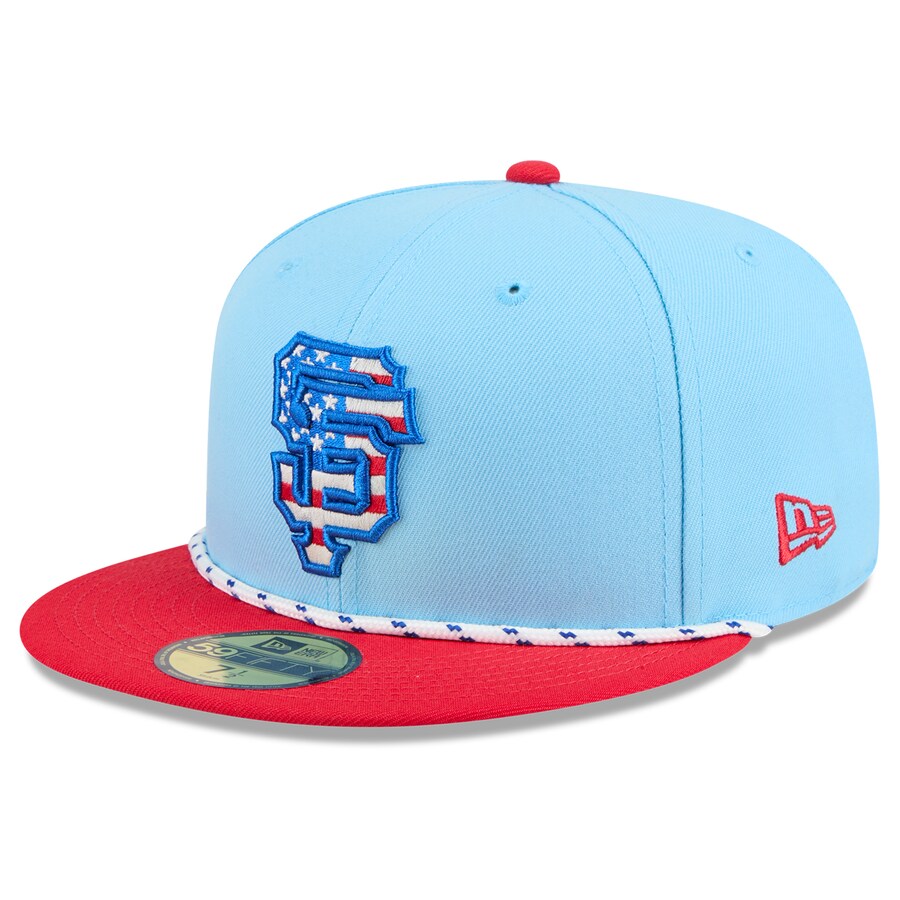 MLB SFジャイアンツ キャップ 2025 独立記念日 Fourth of July 59FIFTY Fitted Hat ニューエラ/New Era ライトブルー レッド