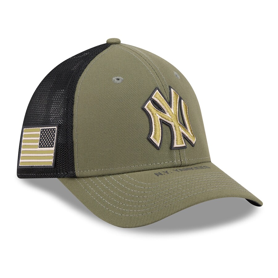 MLB ヤンキース キャップ 【海外モデル】アームドフォーシズデー2026 39THIRTY Flex M-Crown トラッカーメッシュ ニューエラ/New Era オリーブ｜MLB.NBAグッズショップ　SELECTION