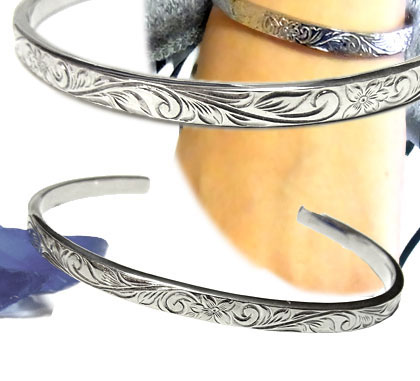 楽天市場】ハワイアンジュエリー クローズバングルKUUIPOプルメリアス