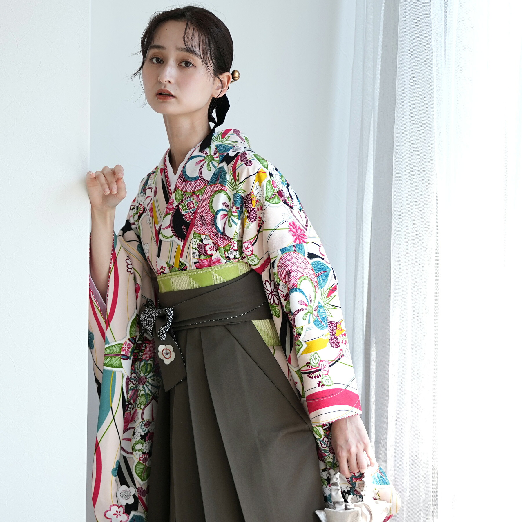 【レンタル】袴 セット 大人 女 レディース 袴セット 卒業式 着物レンタル 往復送料無料 【九重 レンタル 生成りに橘とよろけ縞】 2尺袖 着物 袴 17点フルセット 29,999円