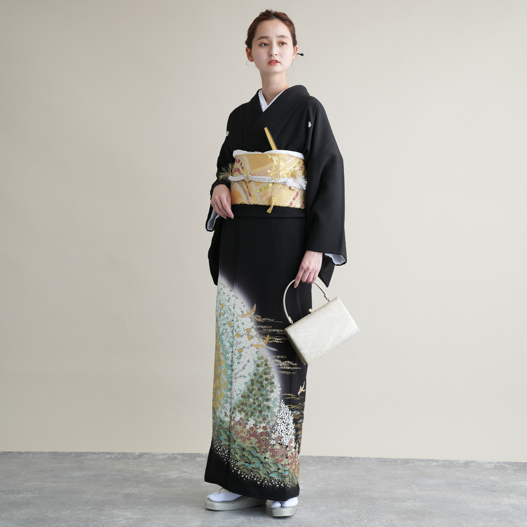 869 　やまと誂え　未使用品　ポリエステル　金彩友禅　黒留袖5点フルセット 楽天市場】【レンタル】黒留袖レンタル フルセット 桂由美