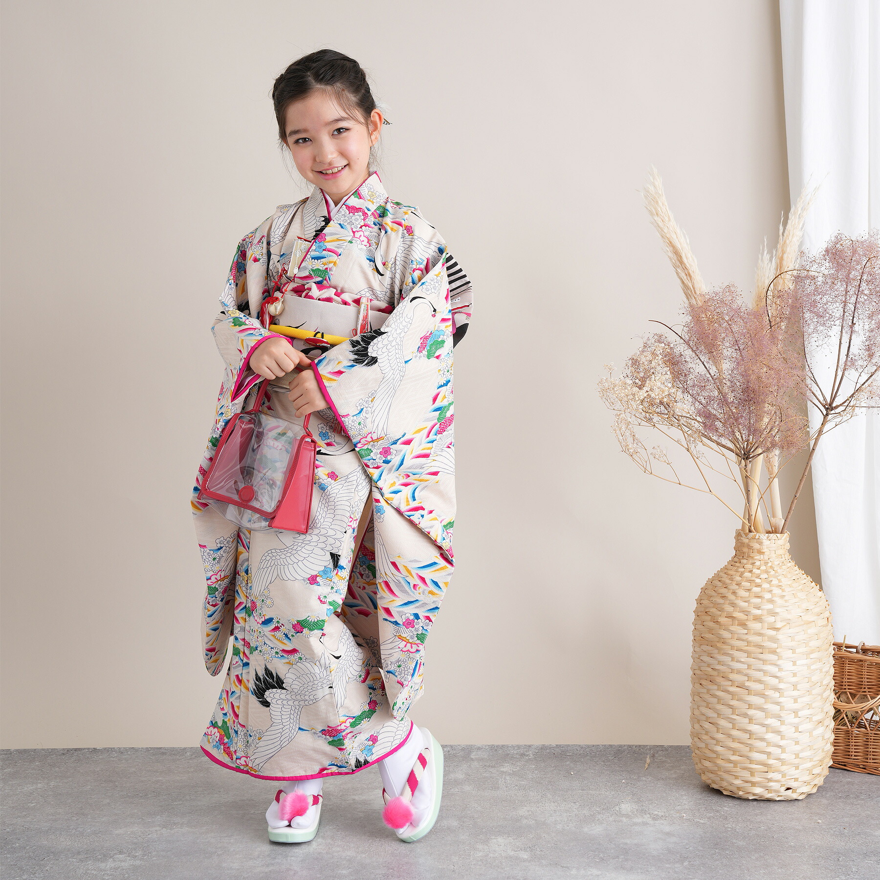 【レンタル】【Modern Antenna モダンアンテナ 7歳 女の子 着物フルセット 彩り青海波に鶴】7歳 お祝い着 お正月 初詣 雛祭り 四つ身 レトロ 大正浪漫 モダン かわいい 菊 梅 松 つる 生成 ピンク 黄 青 緑|ニコアンティーク