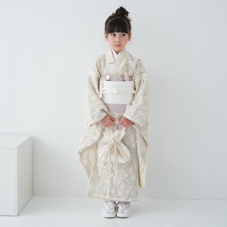 【レンタル】 往復送料無料 七五三セット utatane 120cm-135cm前後 七五三 7歳 着物 フルセット レース 四つ身 黄系 子供 kids レモン クリーム レース 透け 着物 作り帯 志古貴 ハコセコ 草履 バッグ 七歳 七才 7歳 おしゃれ 上品 ブランド着物｜ニコアンティーク 22,199円