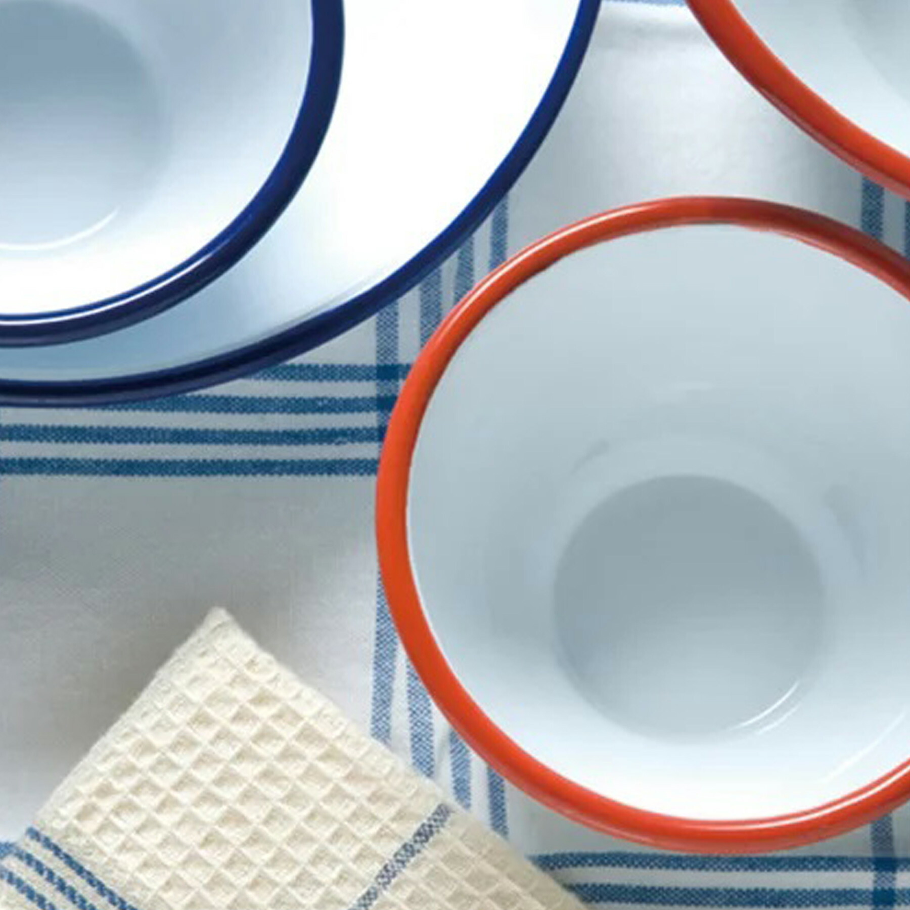 18点食器セット ホワイト ブラック ブルー レッド 楽天市場】ボウル 3個セット 1.1L 17cm ホーロー ボール 食洗機対応