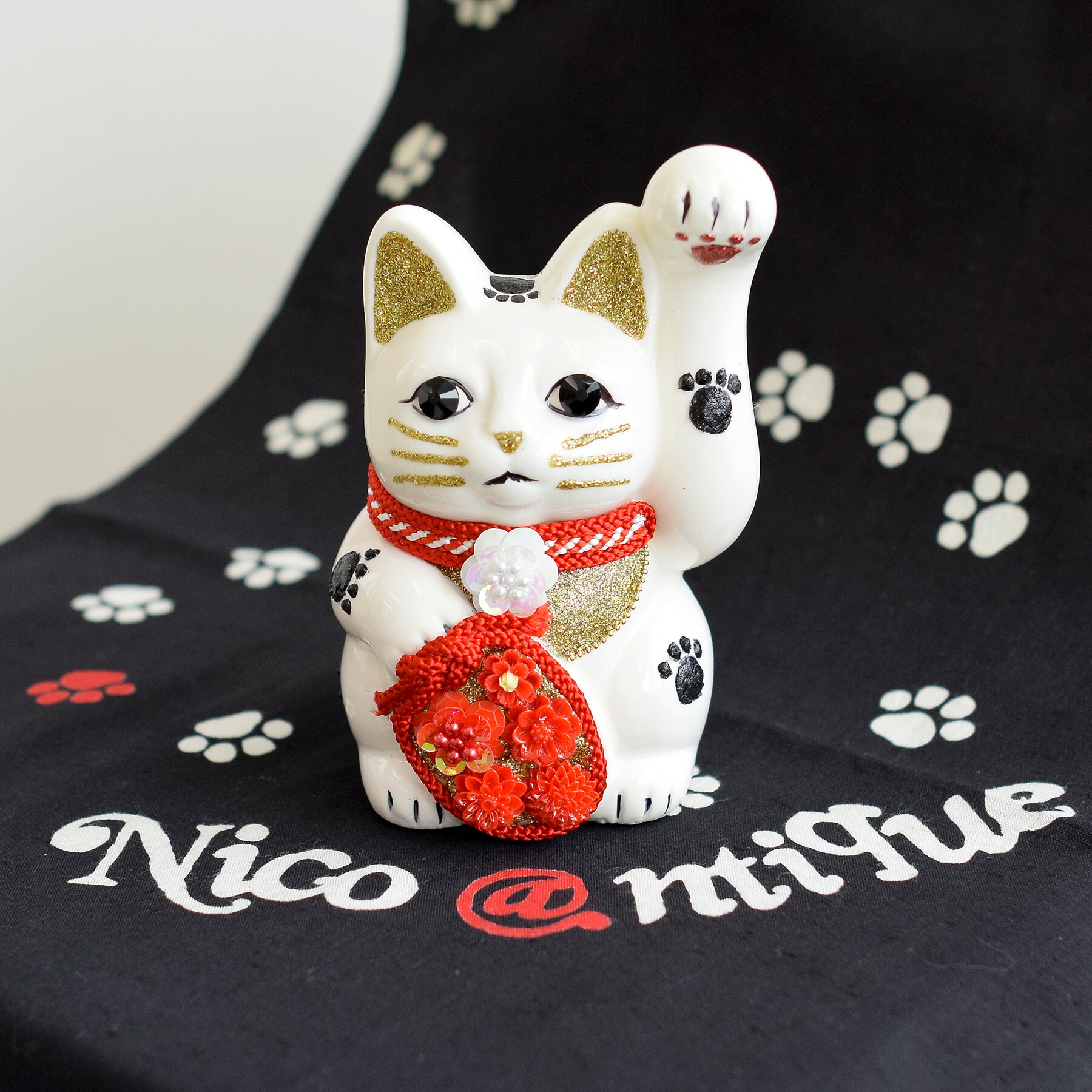 楽天市場】【ニコアンティーク×ご縁猫 招き猫 梅（うめ）】 4号