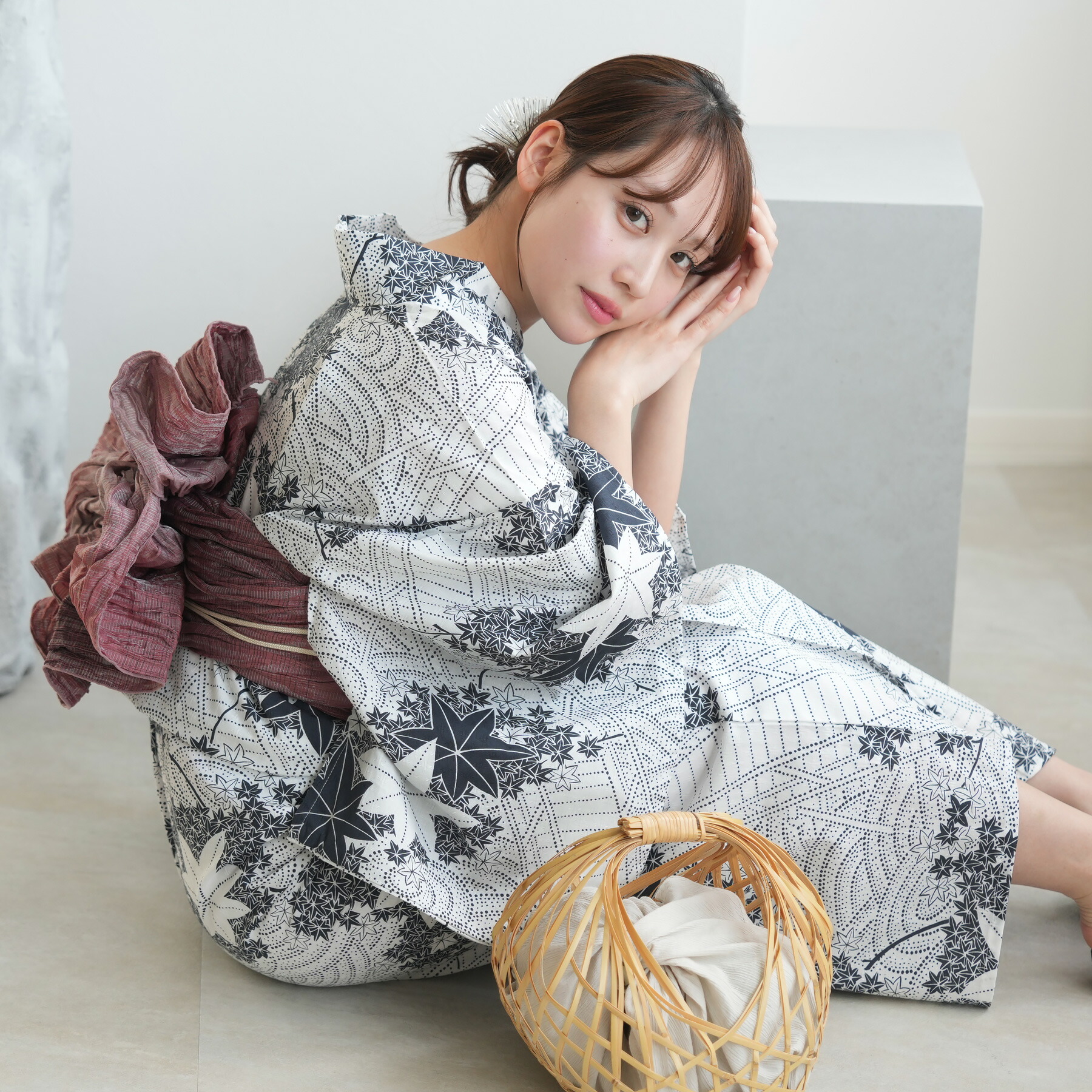 楽天市場】【utatane 高級変わり織 浴衣3点セット 上品グレーの古典花