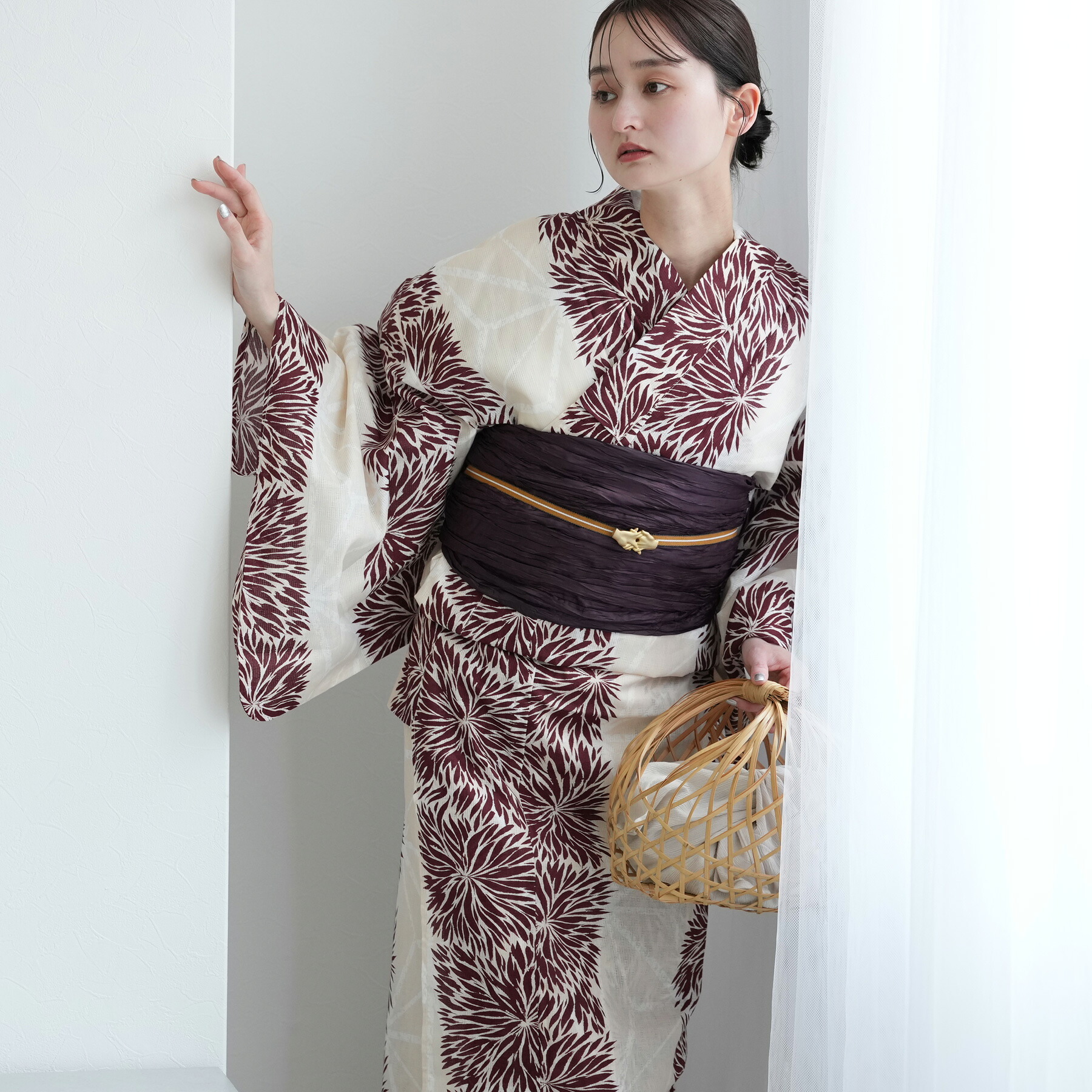 【ニコアンティーク 高級変わり織 浴衣3点セット クリーム麻の葉とえんじのよろけ菊】みんなと違う浴衣を着よう！個性派きものブランドNicoAntique フリーサイズ 浴衣セット（ゆかた・帯・下駄）ですぐお出かけ レトロ 国産生地 国内染色