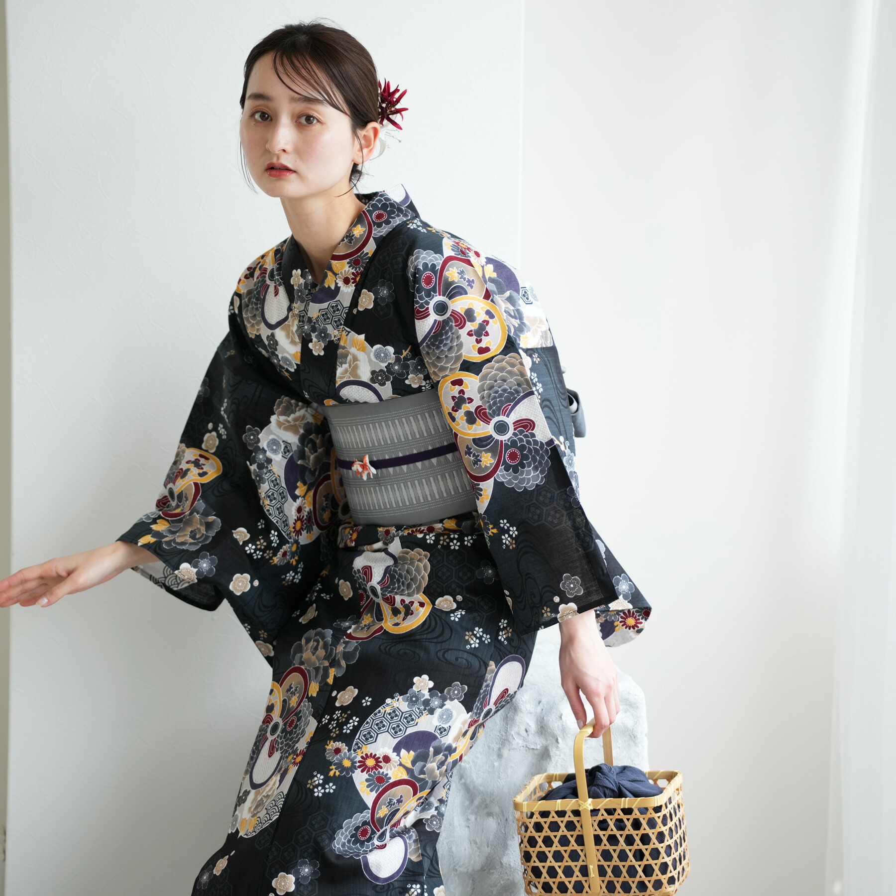 楽天市場】【utatane 高級変わり織 浴衣3点セット 白地に墨黒の露芝