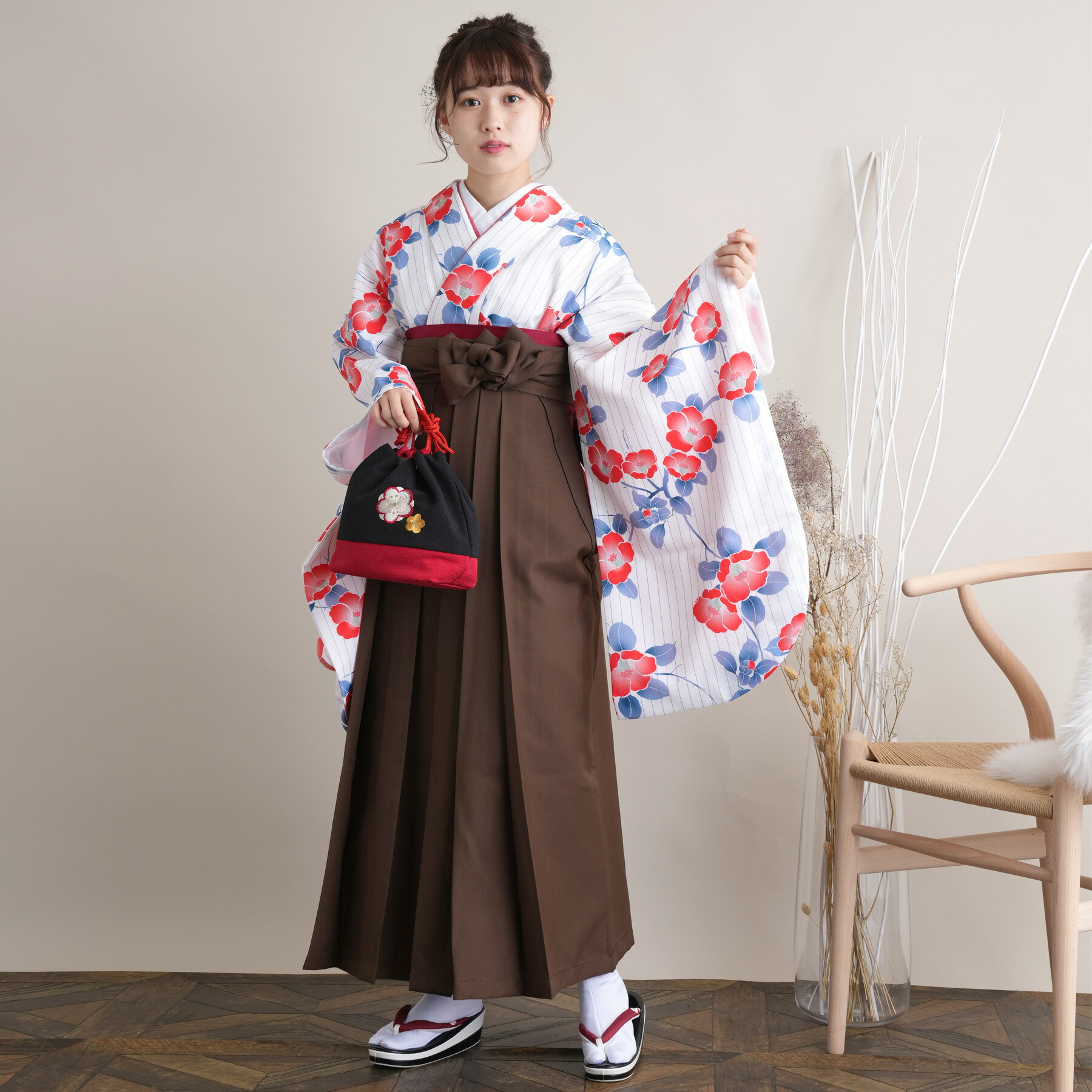 ニコアンティーク 2尺袖着物 袴 2点セット 袴91cm（身長153-158cm） 袴セット 卒業式 大学生 着物 女性 花 ベージュ系 女性 ladies 黒 ブラック モノトーン 縞 ストライプ 重ね衿縫い付済 中古 販売 着物と袴の2点セット 小学生 謝恩会 おしゃれ USED リサイクル 楽天市場】【リサイクル着物セット】2尺袖着物 袴 2点セット ニコ