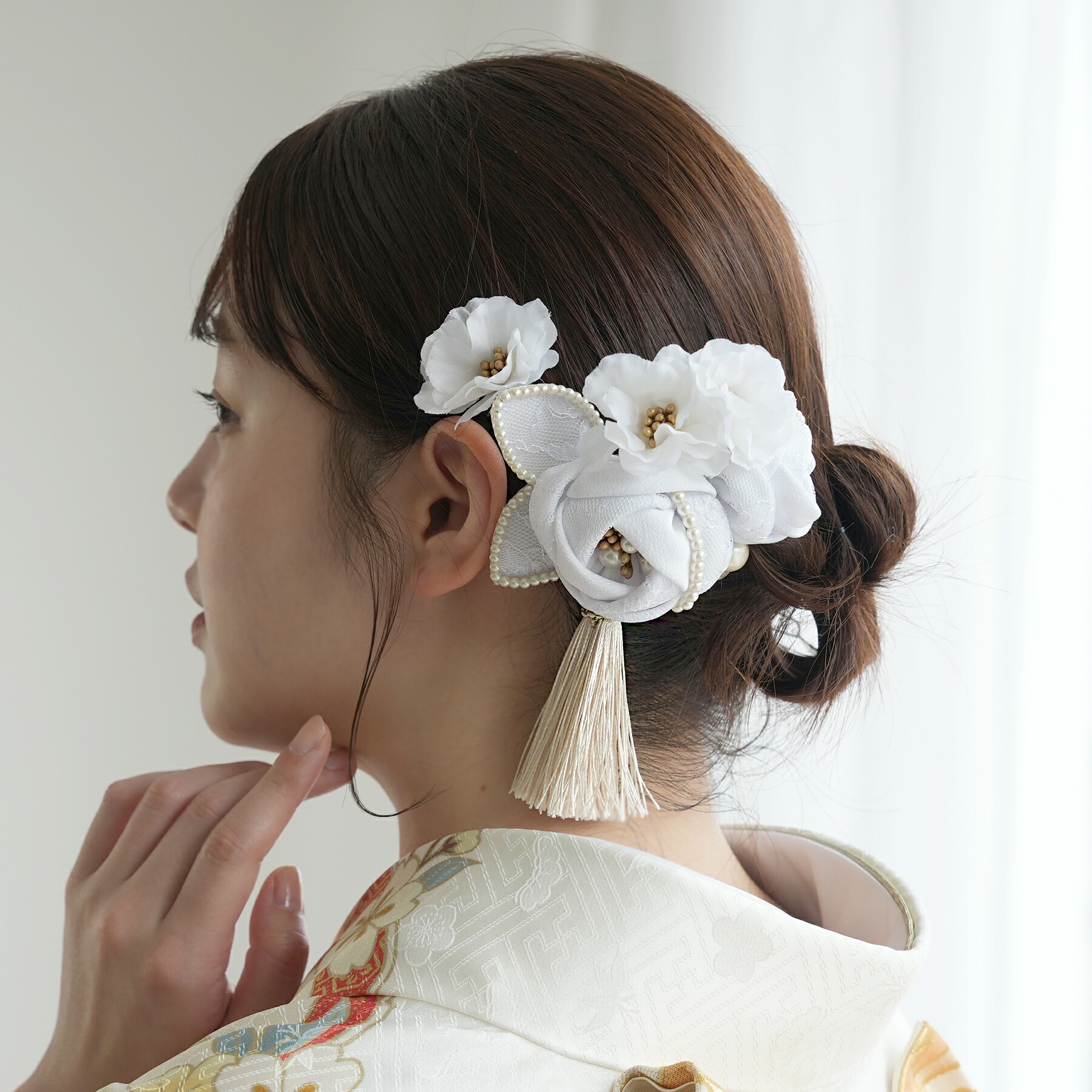 【髪飾り モダン椿パール・小花 コーム・Uピン2点セット】 ヘアアクセ 赤 ホワイト 白 茶色 ココア ブラック 黒 タッセル レース 大正ロマン レトロ 振袖 袴 成人式 卒業式 前撮り ヘアメ ヘアアレンジ 日本製 国産 9,900円