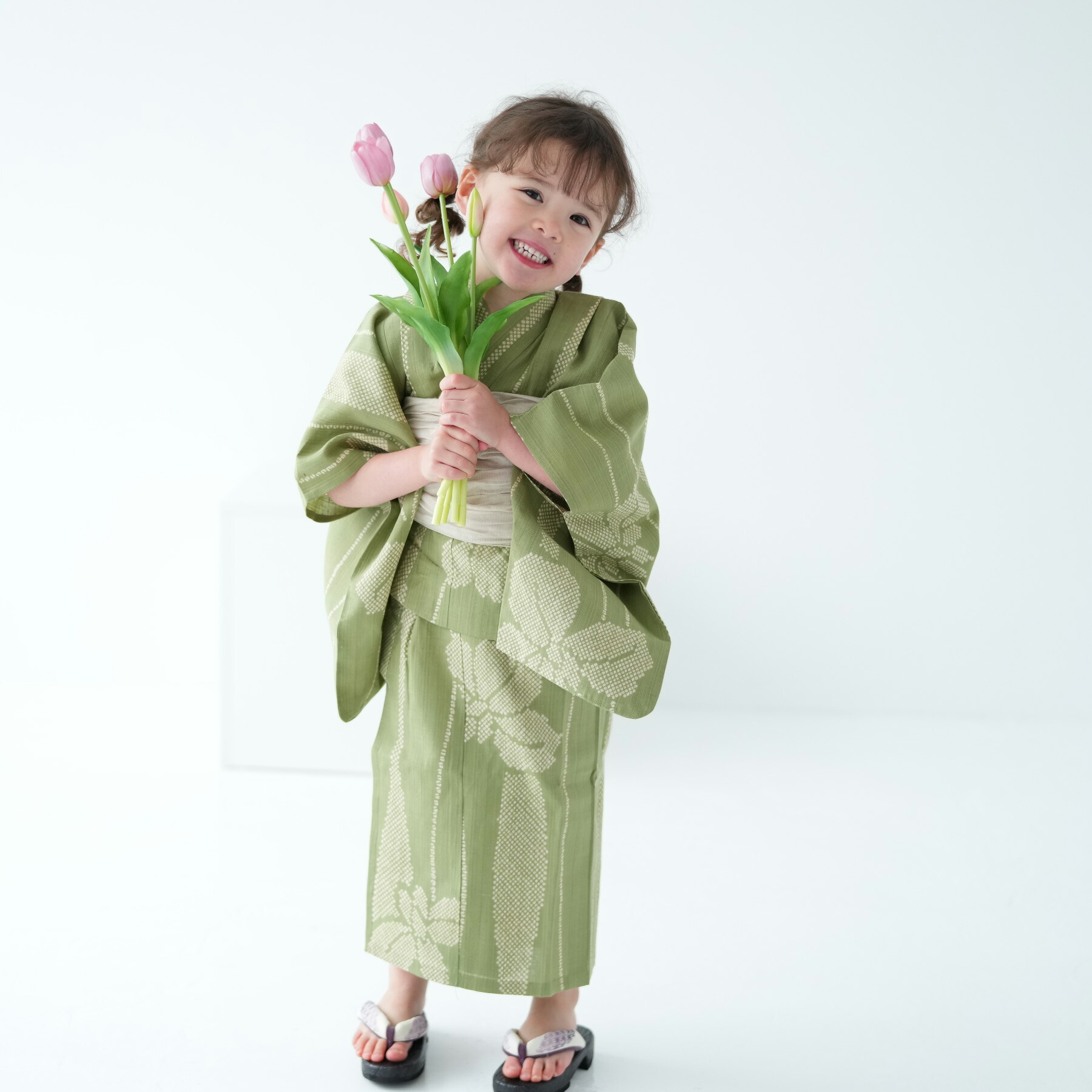 楽天市場】子供浴衣 3点セット（浴衣/帯/下駄） 100-130cm（適応