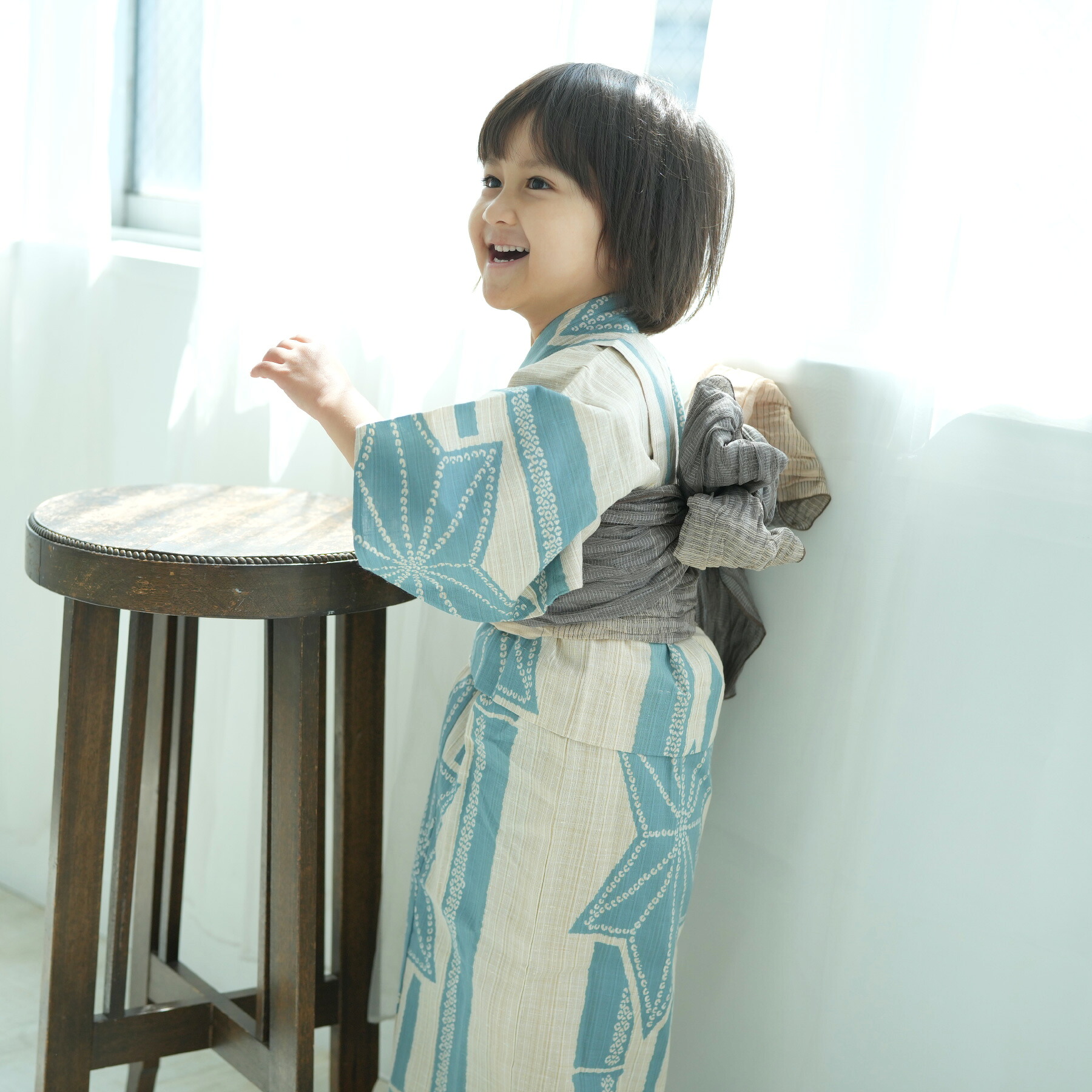 Featuring RinRin Doll 異界の浴衣ほっつき歩く