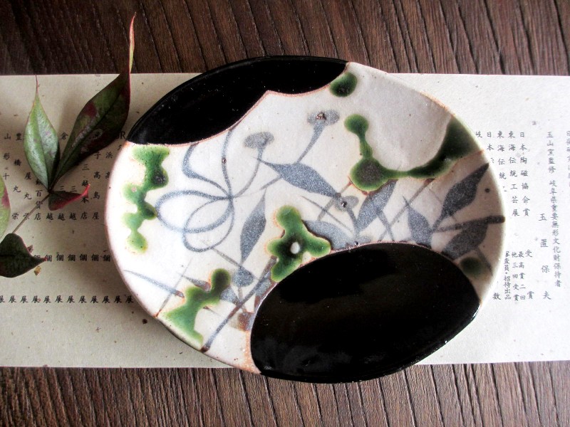 玉山保夫窯　豆皿　5客セット　絵替角皿 玉山保夫窯 指導者 玉置保夫 豆皿 5客セット 絵替角皿