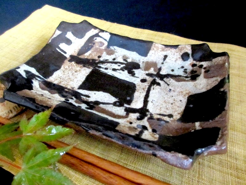 214【玉置保夫　保夫窯】長方皿　志野　織部　食器　台所　共箱 楽天市場】長方皿 □ 玉山窯 監修 玉置保夫 鼠志野 長方皿 (一皿