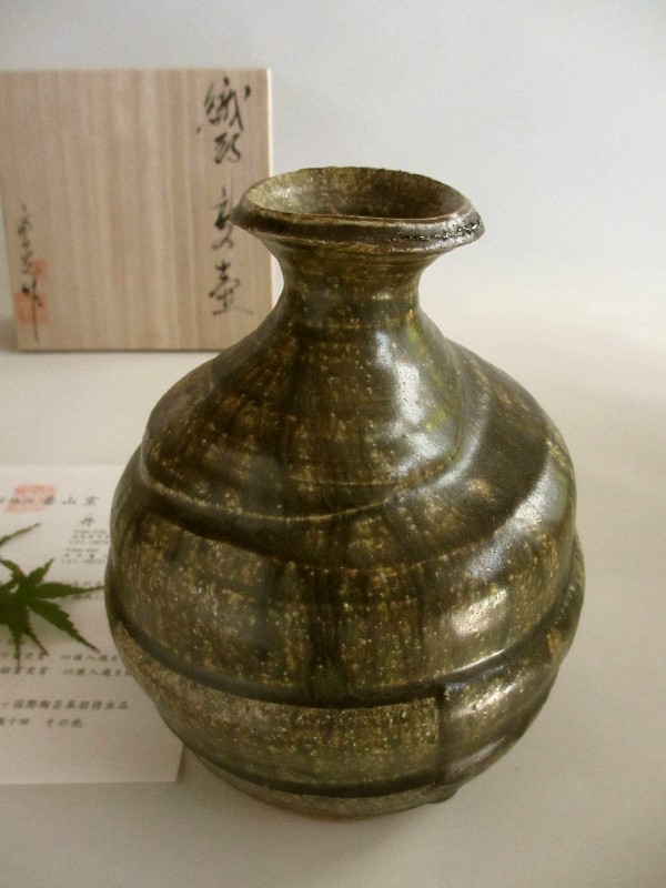 【美品】井上萬二作　白磁丸形　壺　共箱 1130084836_674a52d4c6051.jpg