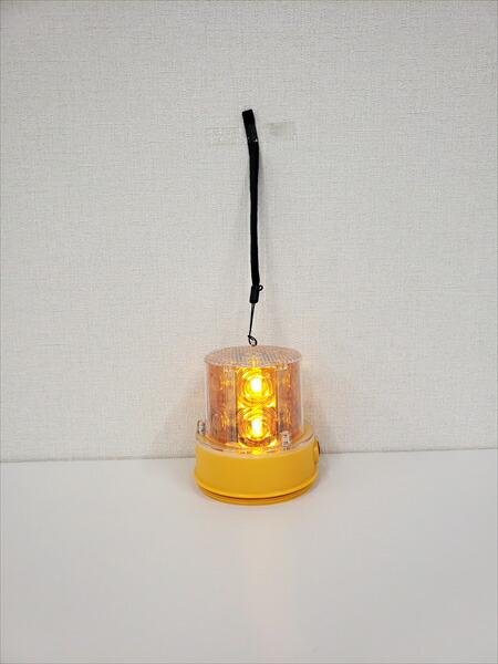 【マラソン期間ポイント2倍10日1時まで】LZ回転灯黄　アタッチメントセット コーンタイプ　回転灯　LED工事灯 工事現場 注意喚起 カラーコーン 夜間 警告灯 安全対策 建設現場 建築現場 単管 道路工事 仙台銘板 3050046