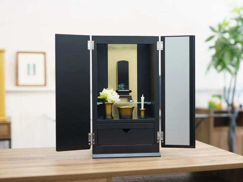 ペット おりん ペット線香立て ペット仏壇 ペット供養 【仏具セット】Model-M ブラック （仏具：Minimaru-Cylinder） 日本製 スタイリッシュ モダン シンプル 省スペース 犬 ネコ うさぎ 木製 メモリアルボックス｜SENDAIYAForPets