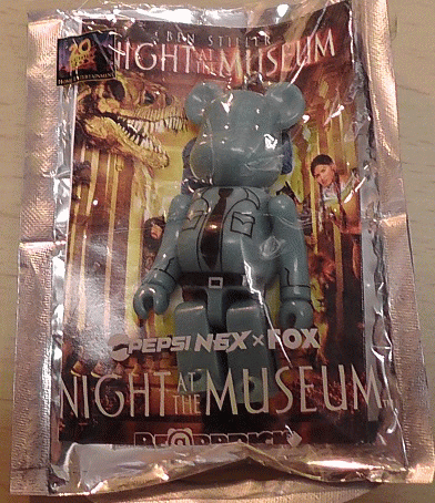 楽天市場】BE＠RBRICK ベアブリック 70％ ストラップ エージェント 24