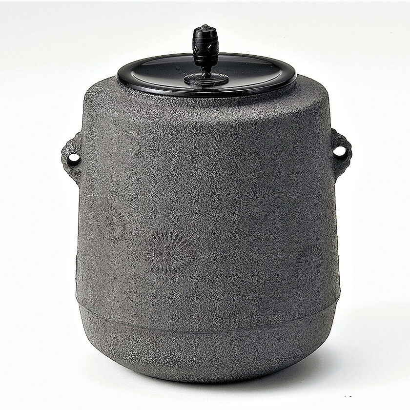 尖んがり3倍以上（歌留多当て嵌める） 茶道具 風炉釜（ふろがま） 筒釜 唐松地紋 菊地政光