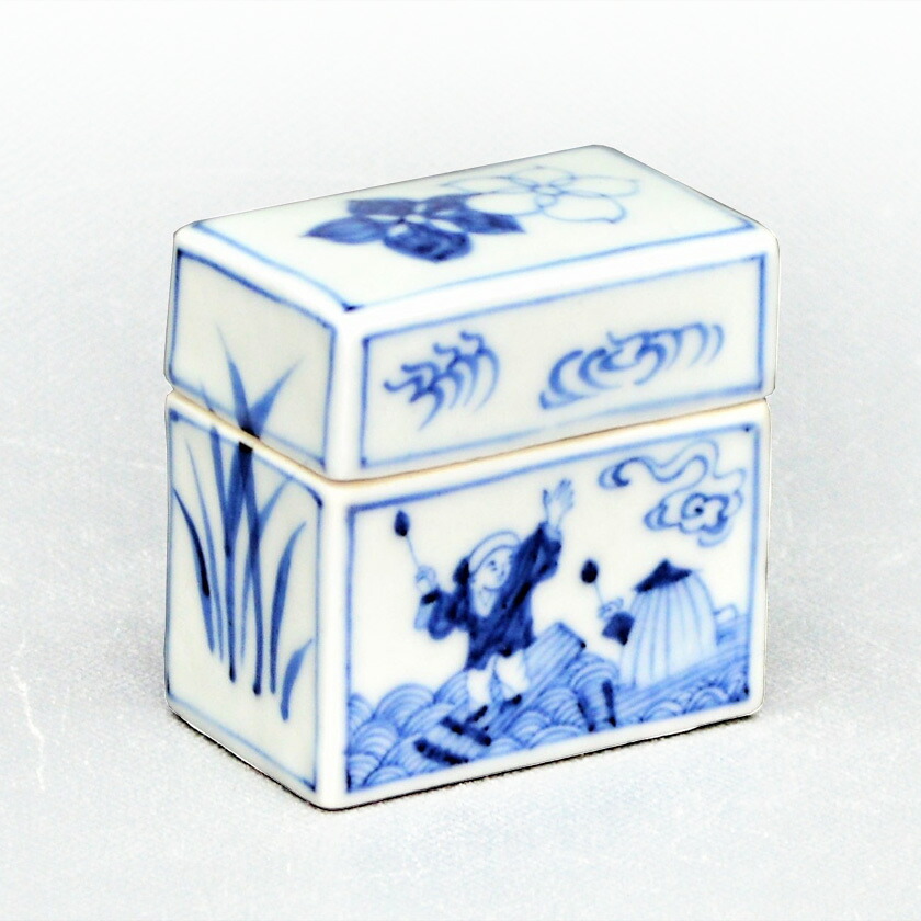 ポイント3倍以上(カード利用) 茶道具 香合(こうごう) 香合 染付 屏風箱 景徳鎮 王懐英|お茶・茶道具・抹茶スイーツ千紀園