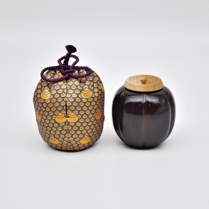 楽天市場】如心斎好写 溜塗 阿古陀茶器（如心玉金襴 仕服付