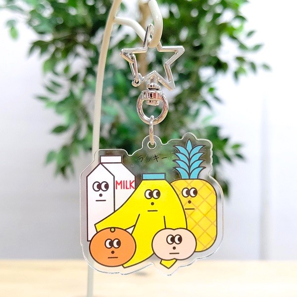 カラフルピーチ　木製キーホルダー　11種セット Amazon.co.jp: カラフルピーチ 木製キーホルダー 11種セット