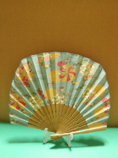 スクエア扇子（四角扇）／綿生地／ブルー花柄　唐木／団扇型／男女兼用／男物女物／紳士男性用／婦人女性用