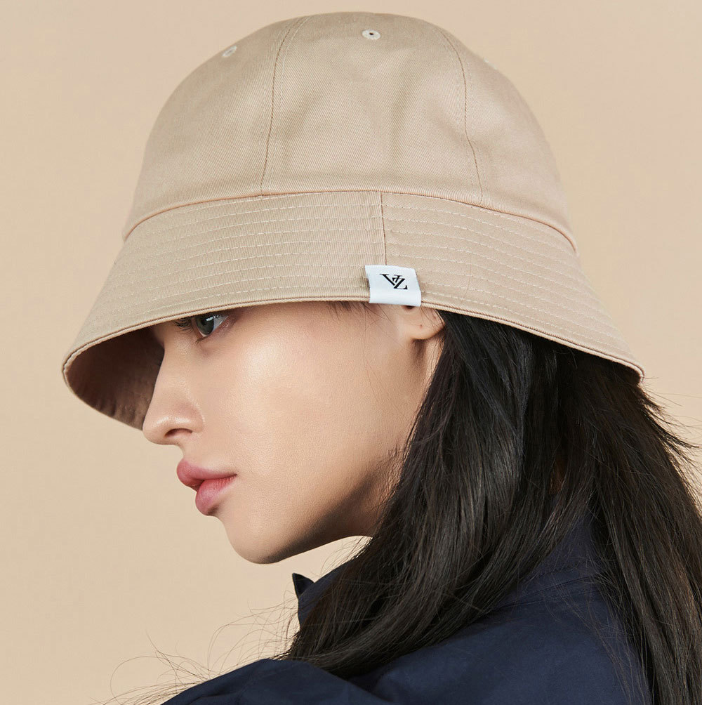 ５５％以上節約 新品 ロゴ バケットハット バケハ 黒 ホワイト 帽子 レディース 韓国
