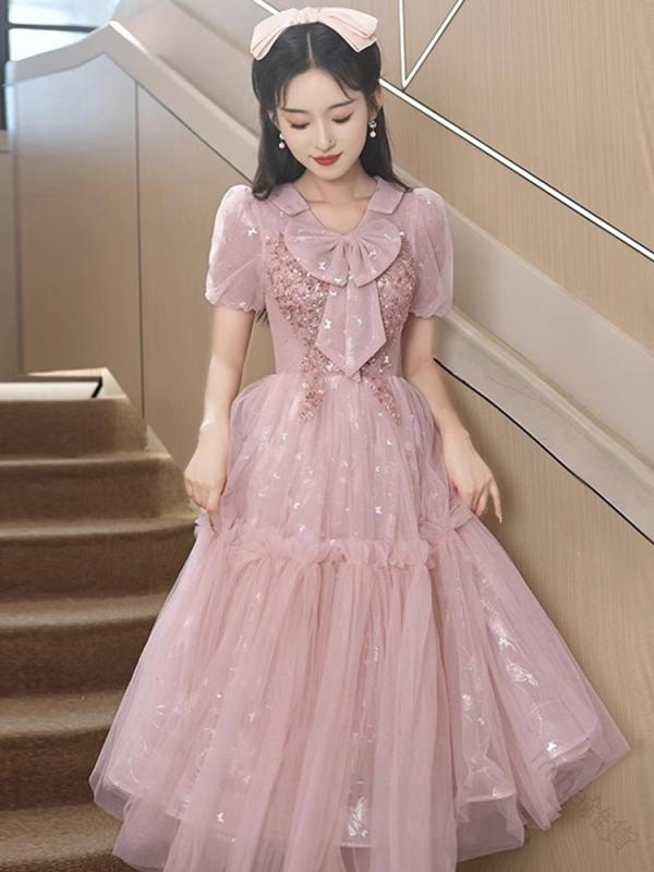 低身長女性のための上品な夜会ワンピース 韓国風デザインで華やぐパーティーシーン 誕生日や発表会に映える高級感 ふくらはぎ丈がスタイルアップ 半袖丸首で夏のフォーマルも快適