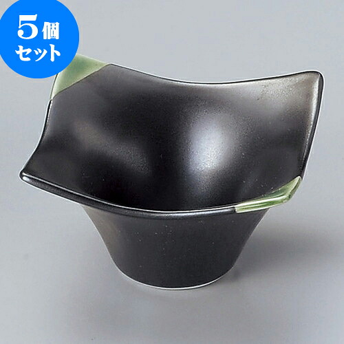 5個セット組小鉢 織部黒マット花型小鉢（小） [ 8 x 8 x 5.2cm ] | 小鉢 中鉢 ボウル ボール 食器 業務用 飲食店 カフェ うつわ 器 おしゃれ かわいい お洒落 可愛い ギフト プレゼント 引き出物 内祝い 結婚祝い 誕生日 贈り物 贈答品 おすすめ 取り皿 食器セット 4,766円
