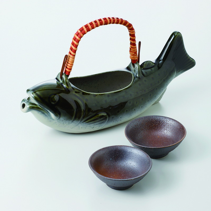 酒器 風雅岩魚骨酒(小) 盃 [品：岩魚(小)x1/28x8x10cm・550 雅平型盃x2/R8.5x3.4cm ツル/14cm 箱：29x15x13cm] 650ｇ 化粧箱 美濃焼 【食器 引出物 内祝い おしゃれ】