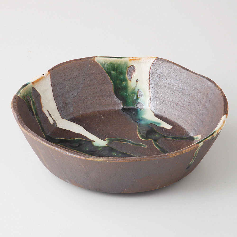 ☆ 中鉢 ☆ 南蛮織部白流し7.0深鉢 [ 品：鉢 x 1 / 22.5 x 6.5cm 箱：25 x 25 x 8cm ][1060g][陶器][美濃焼][化粧箱] | ギフト プレゼント おしゃれ お洒落 かわいい 贈り物 お祝い 結婚式 中鉢