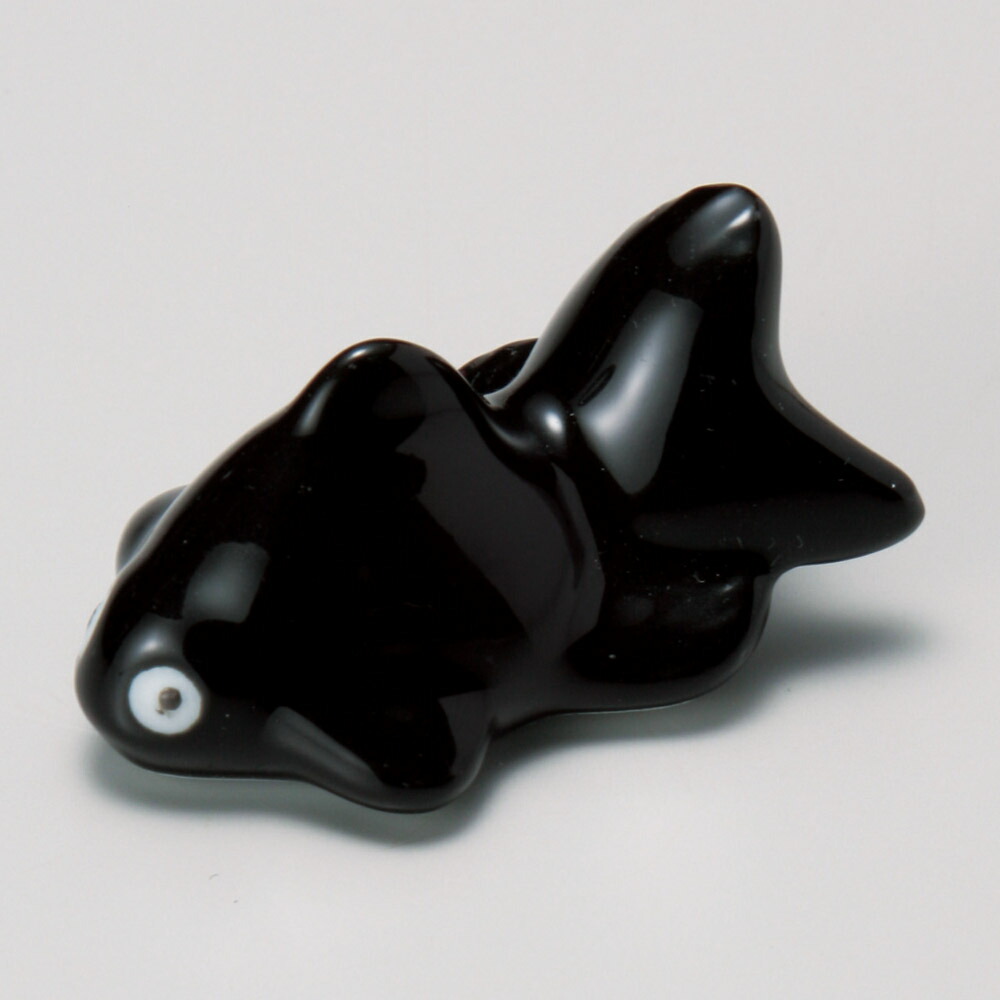 G*n様 ◇中国伝統工芸【景泰藍】の大魚缶です。オフィスの