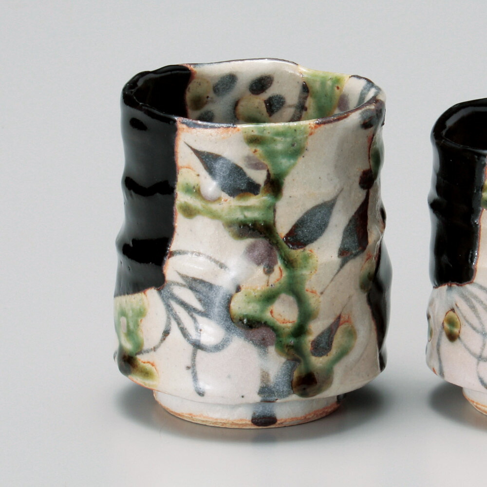 黒織部湯呑 大 コーヒー・お茶用品-湯呑み-茶道具・湯呑・急須