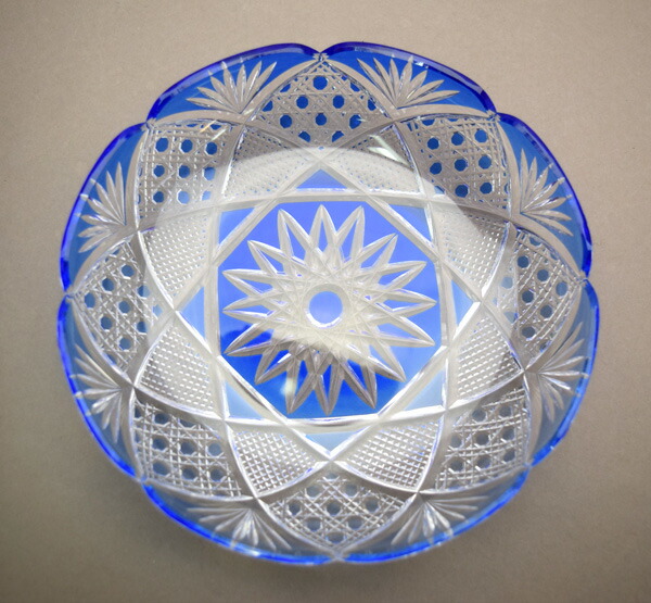 カメイガラス「薩摩切子」 藍被硝子 菱宝切子皿（桐箱入り)